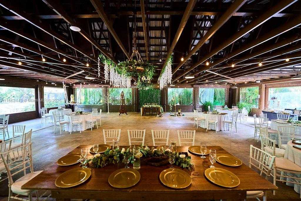 Small Image of 21601 SOUTH WEST 154TH AVE, Miami Number 23