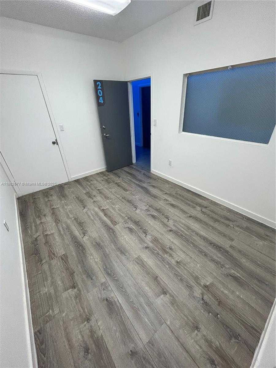 Small Image of 1918 HARRISON ST #101, Hollywood Number 7