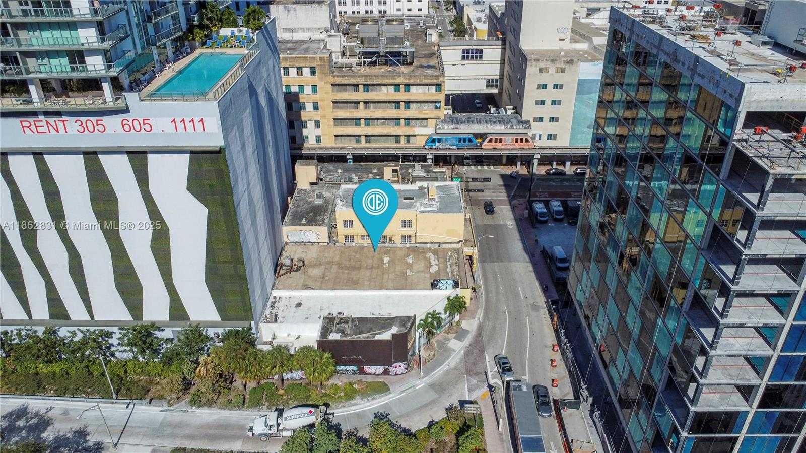 Small Image of 116 SOUTH MIAMI AVE, Miami Number 12