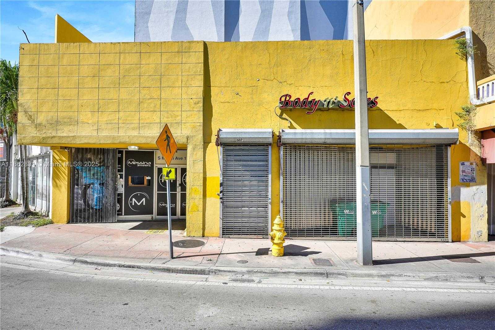Small Image of 116 SOUTH MIAMI AVE, Miami Number 17