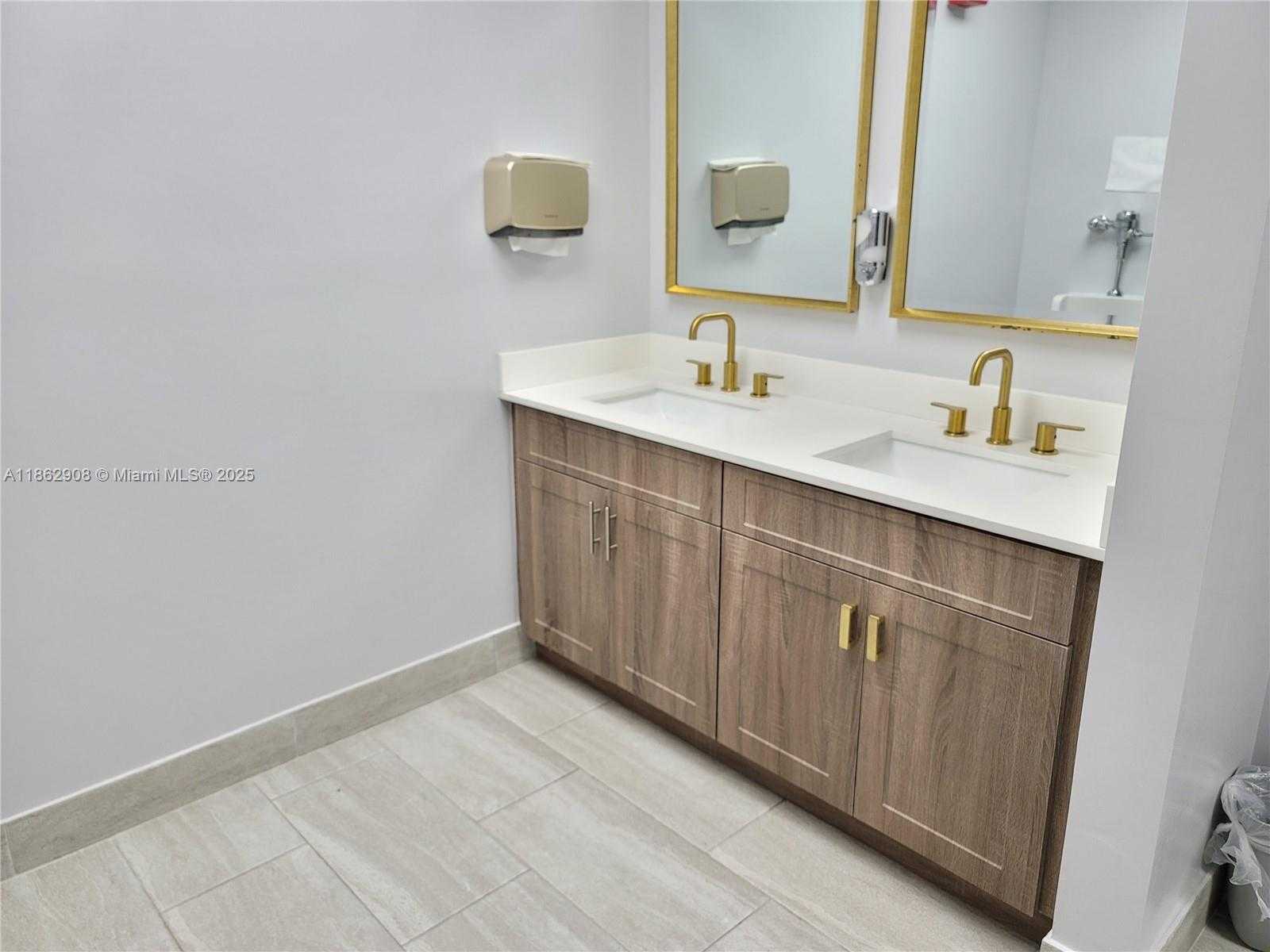 Small Image of 18291 NORTH WEST 23RD AVE, Miami Gardens Number 10