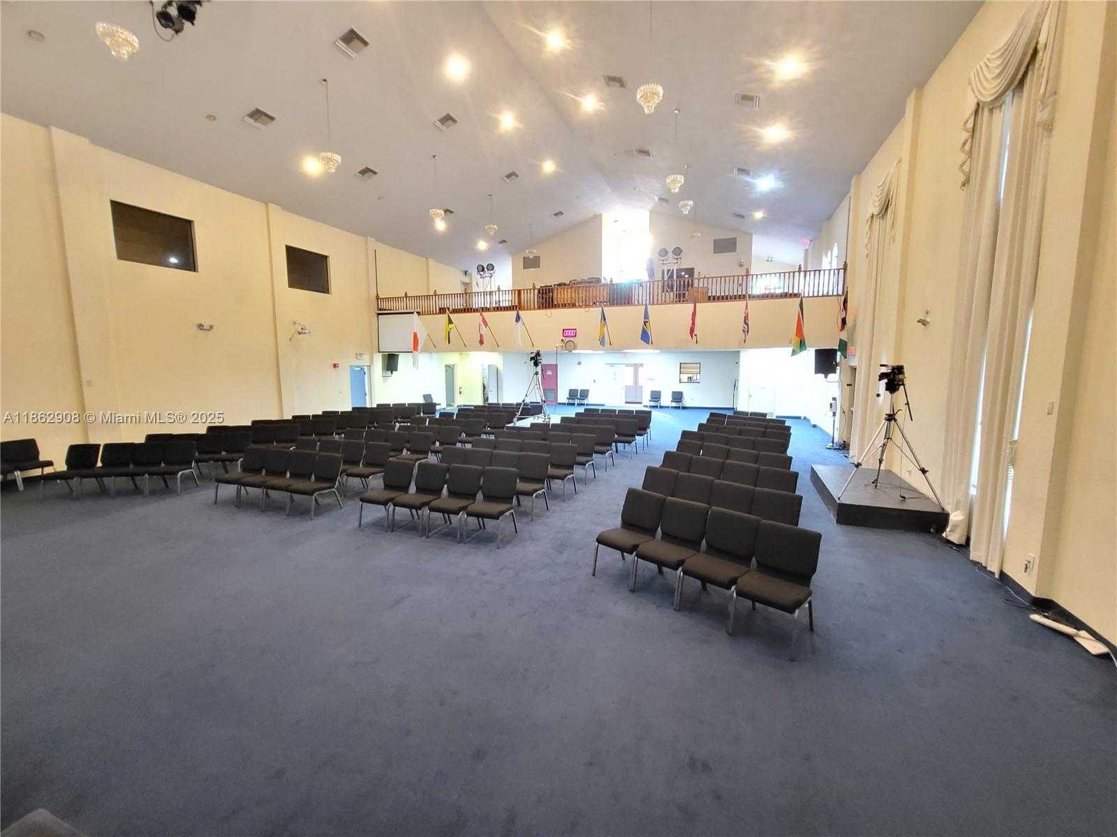 Small Image of 18291 NORTH WEST 23RD AVE, Miami Gardens Number 6