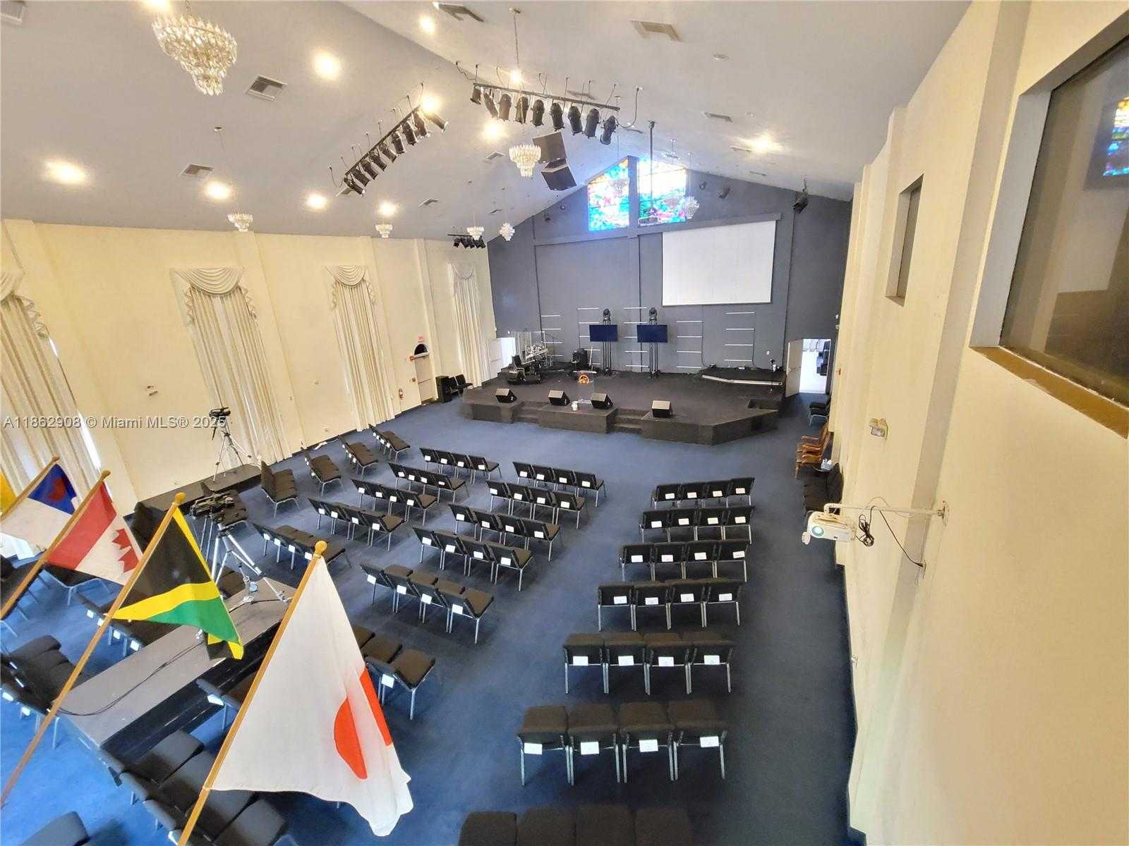 Small Image of 18291 NORTH WEST 23RD AVE, Miami Gardens Number 7