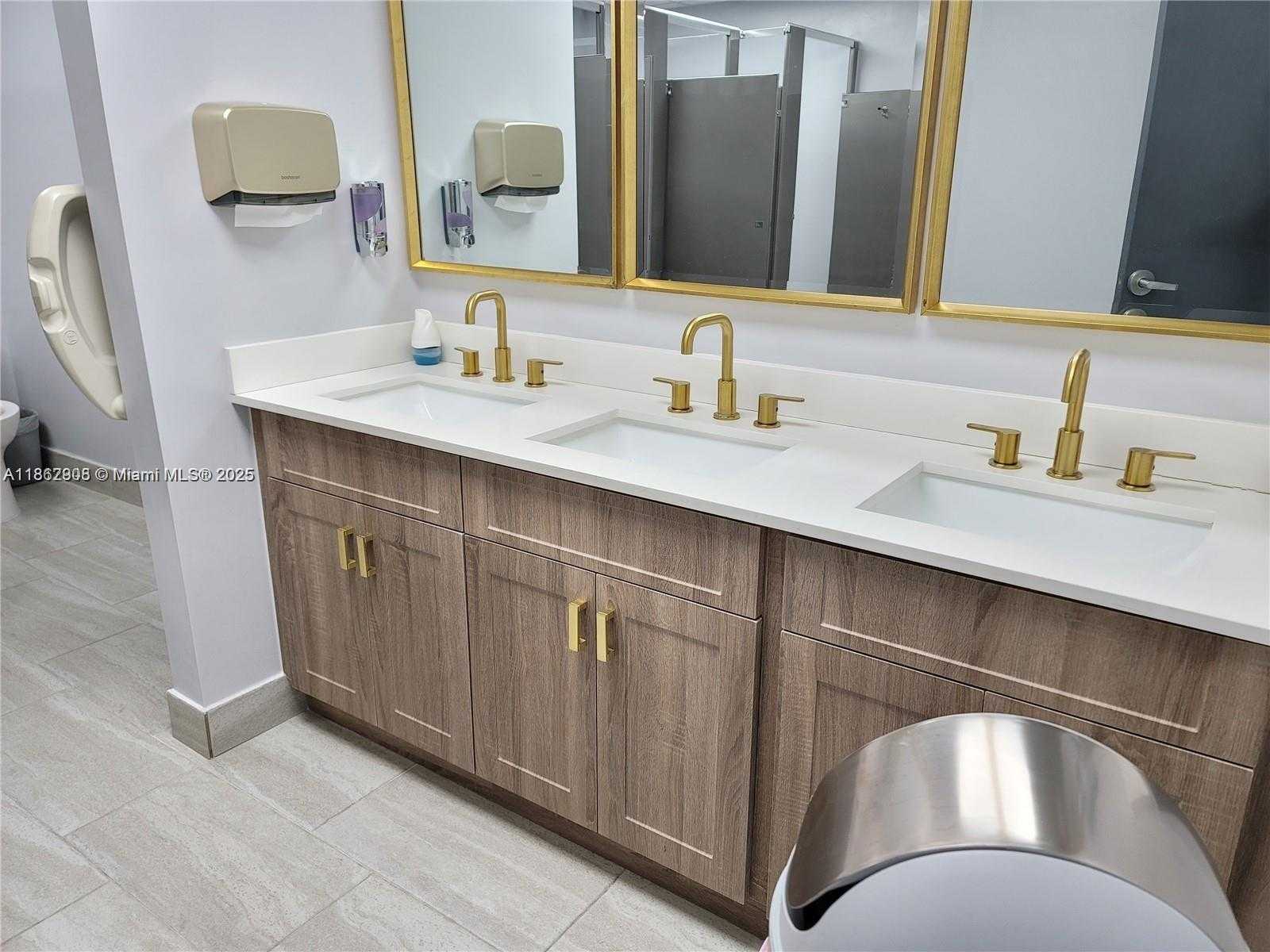 Small Image of 18291 NORTH WEST 23RD AVE, Miami Gardens Number 8