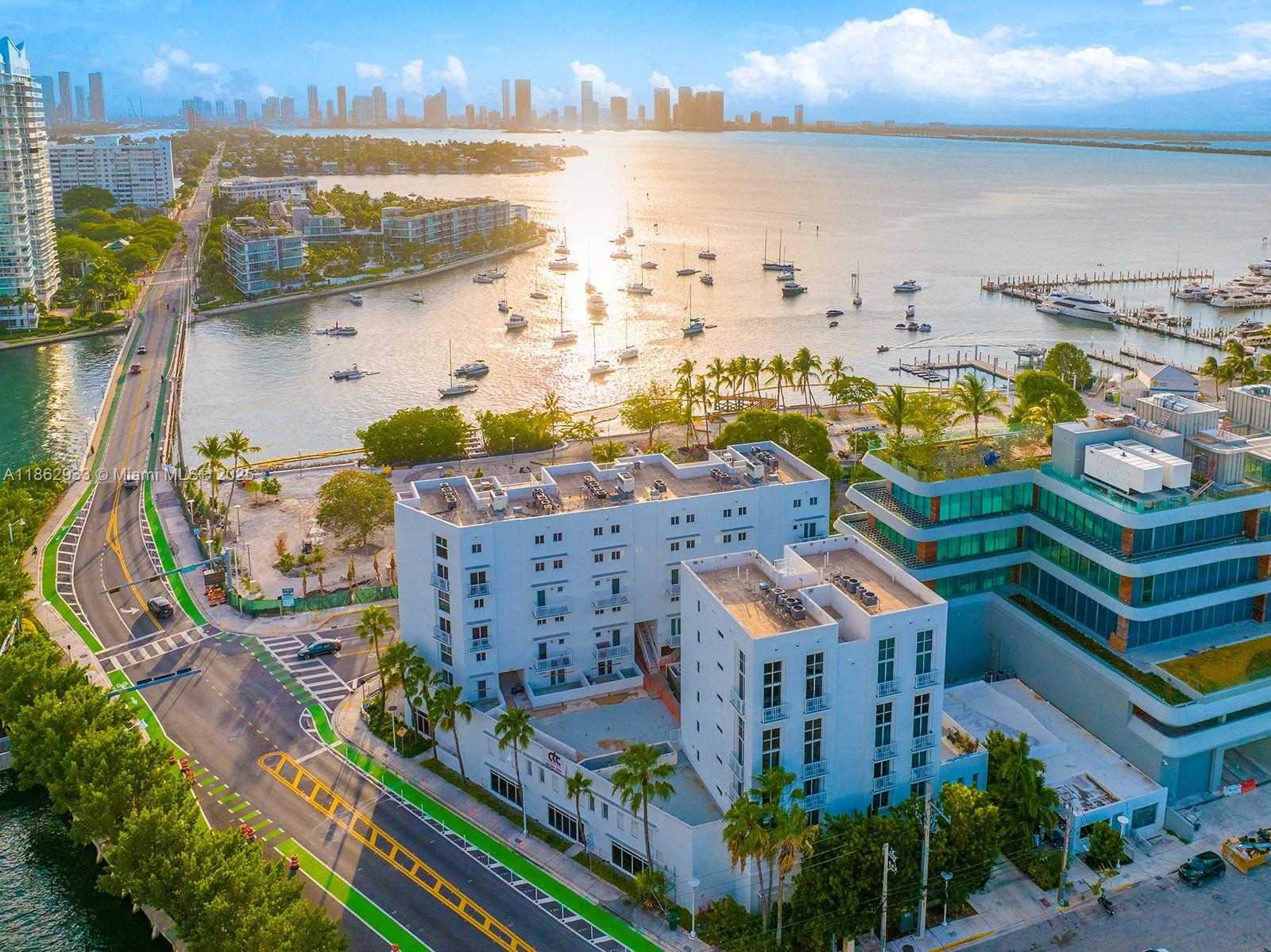 Small Image of 1701 SUNSET HARBOUR DR #201, Miami Beach Number 10