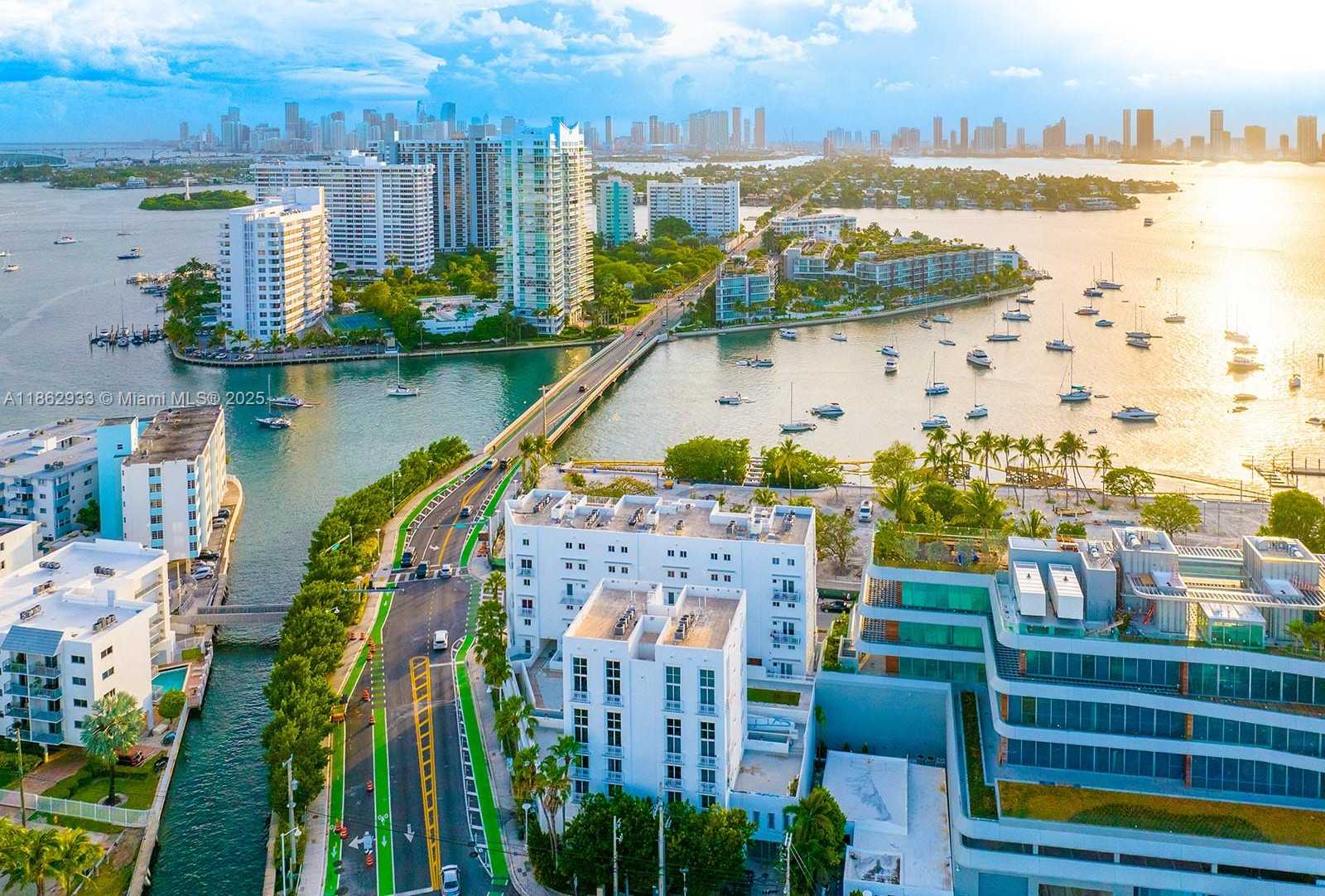 Small Image of 1701 SUNSET HARBOUR DR #201, Miami Beach Number 13