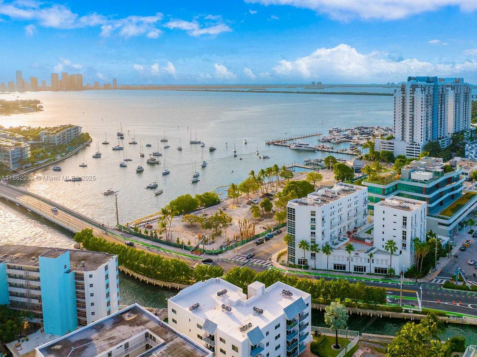 Small Image of 1701 SUNSET HARBOUR DR #201, Miami Beach Number 8