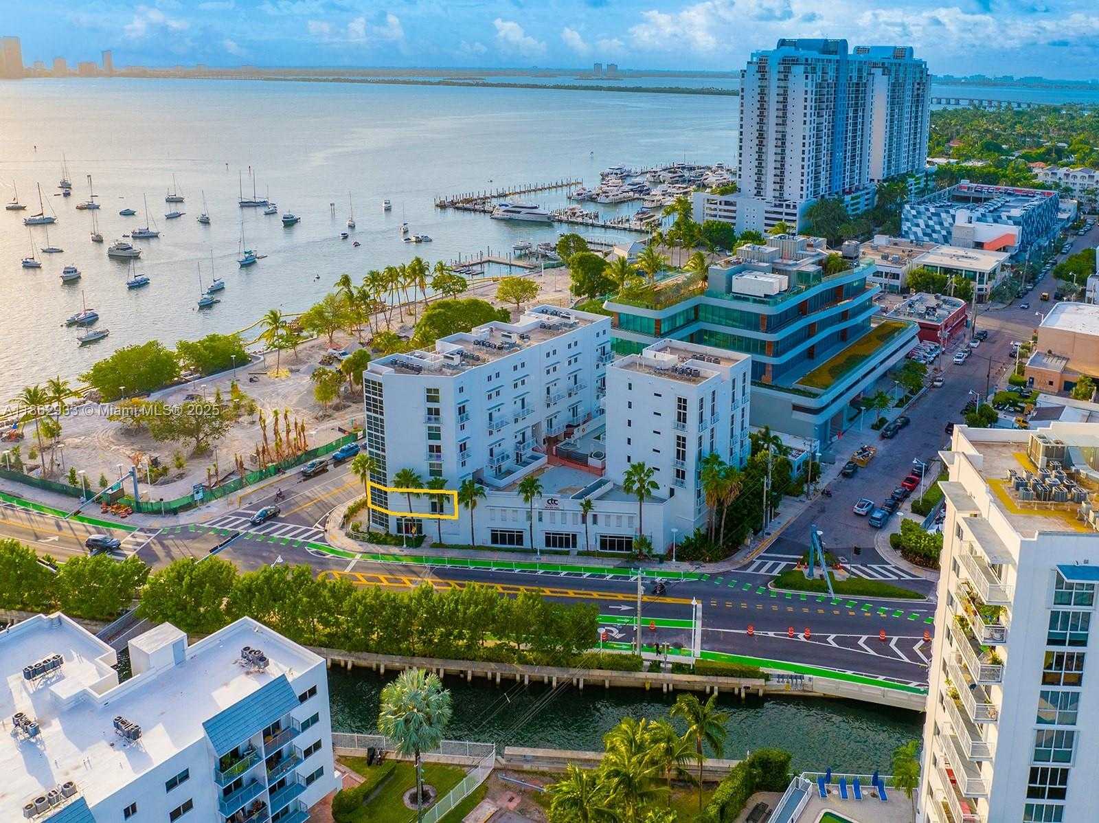 Small Image of 1701 SUNSET HARBOUR DR #201, Miami Beach Number 9