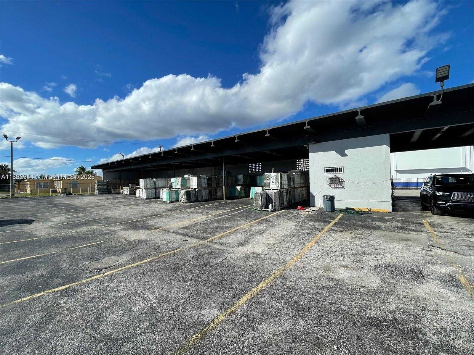 Small Image of 8400 NORTH WEST 7TH AVE, Miami Number 3