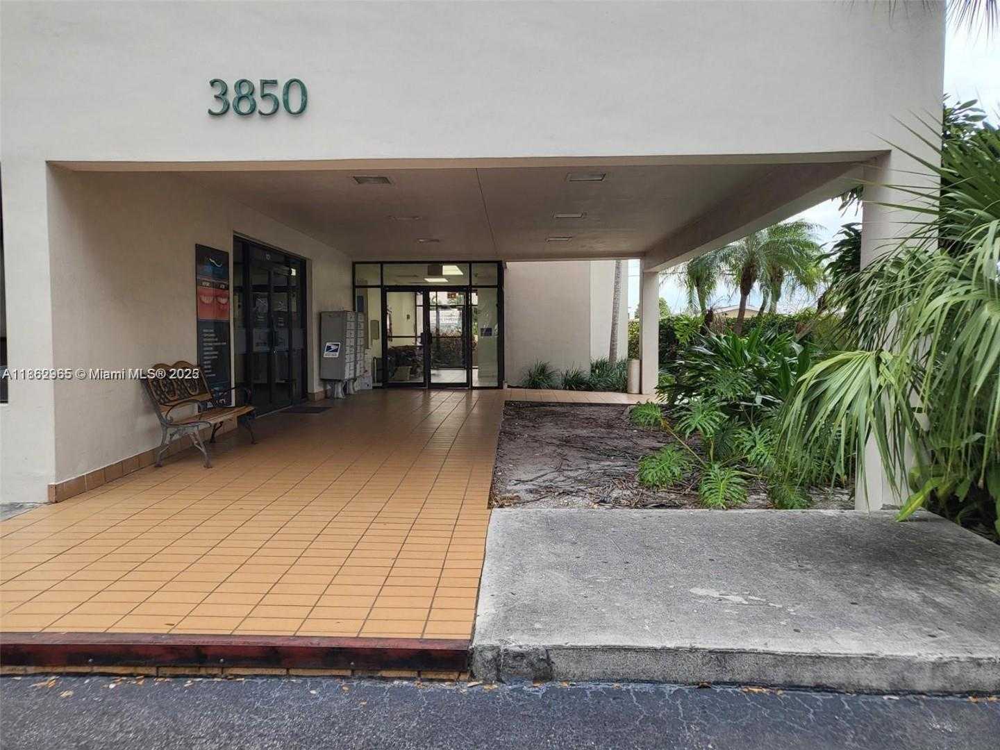 Small Image of 3850 SOUTH WEST 87TH AVE #205, Miami Number 2