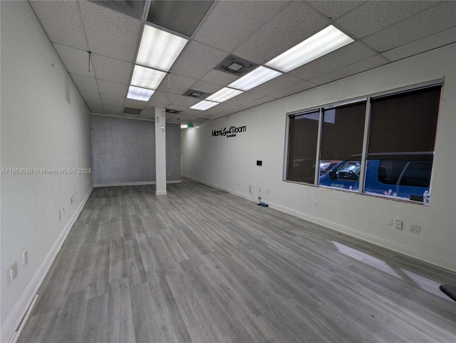 Small Image of 12975 WEST OKEECHOBEE RD #10, Hialeah Gardens Number 5