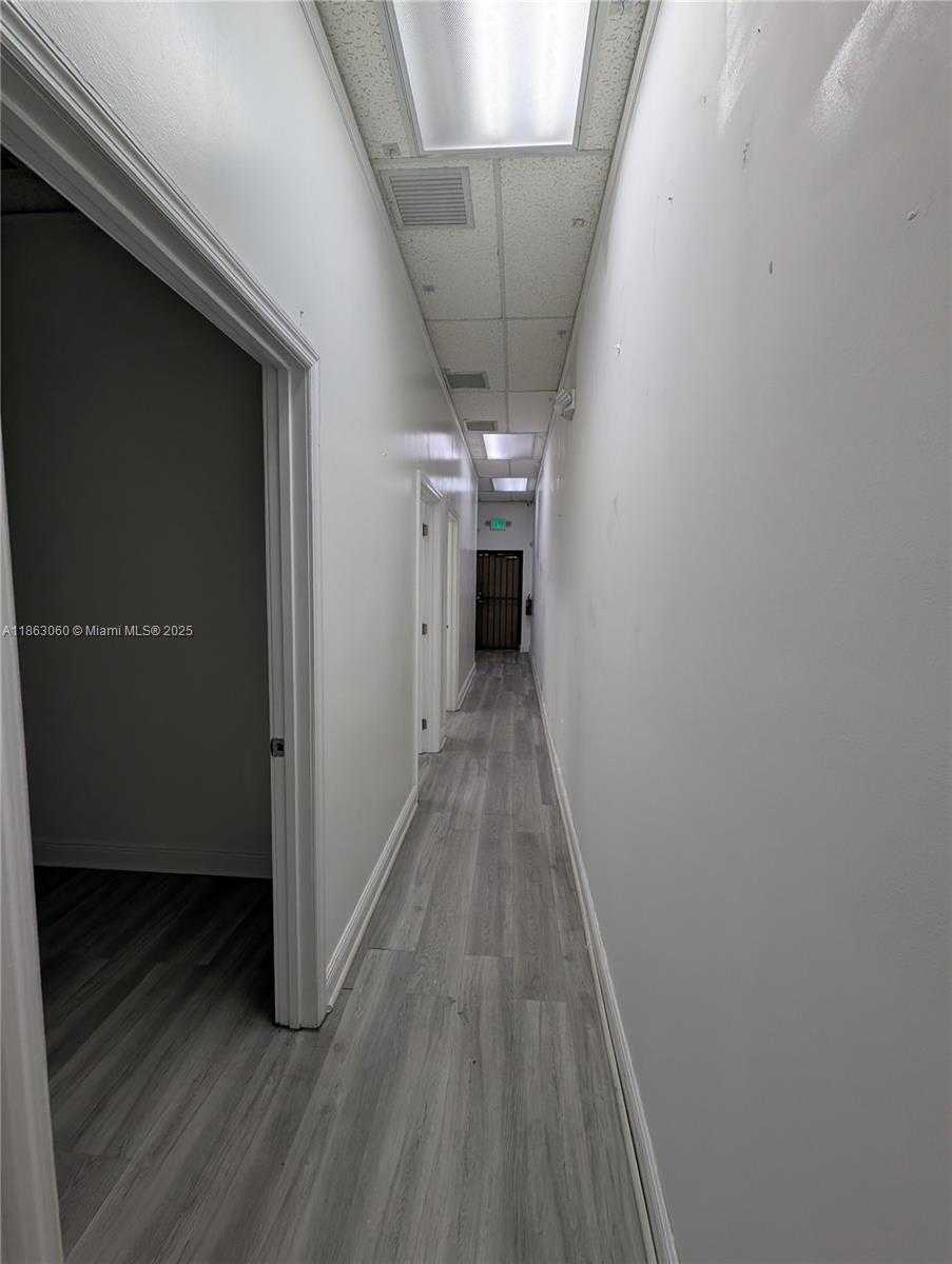 Small Image of 12975 WEST OKEECHOBEE RD #10, Hialeah Gardens Number 7