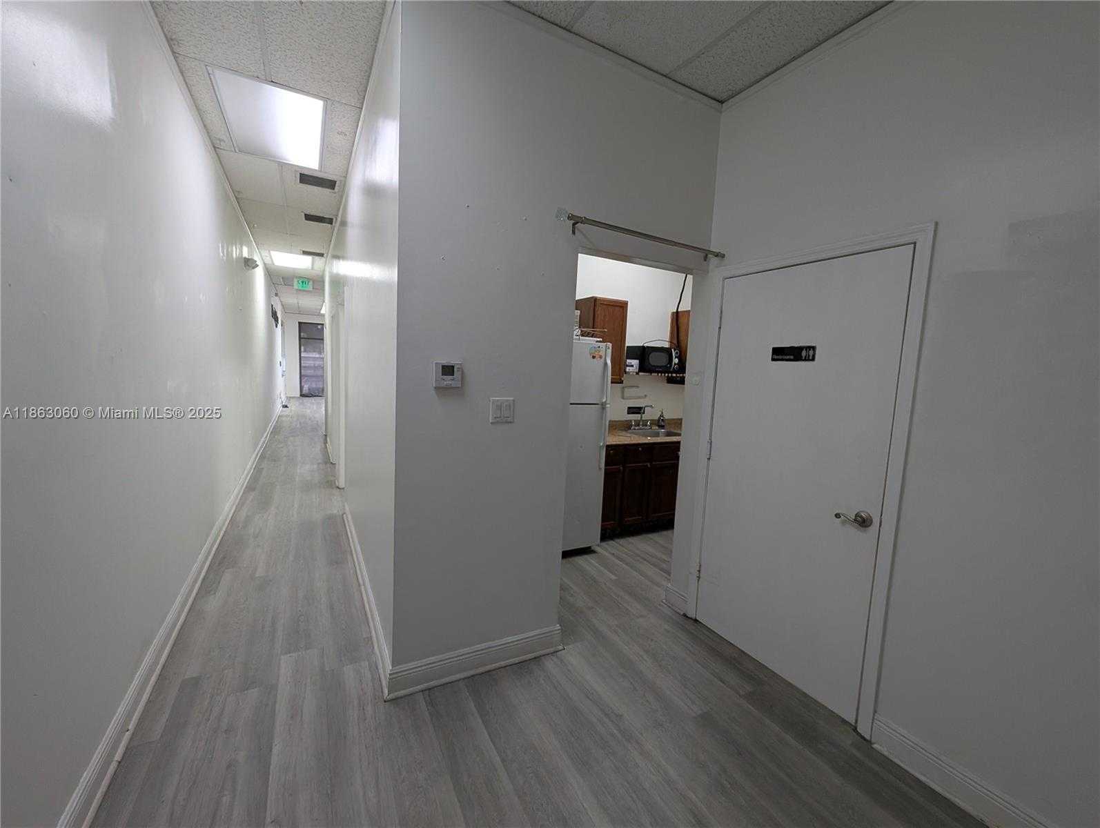 Small Image of 12975 WEST OKEECHOBEE RD #10, Hialeah Gardens Number 9