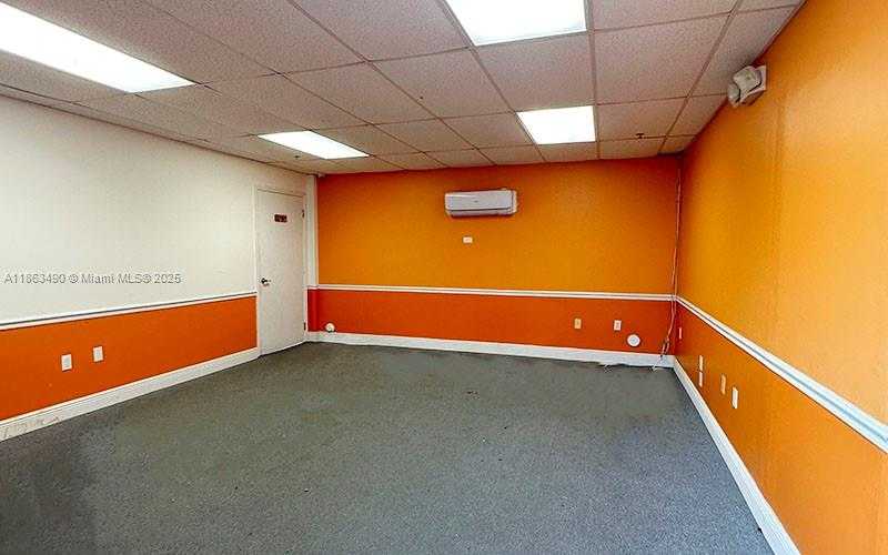 Small Image of 2365 NORTH WEST 70TH AVE #17, Miami Number 8