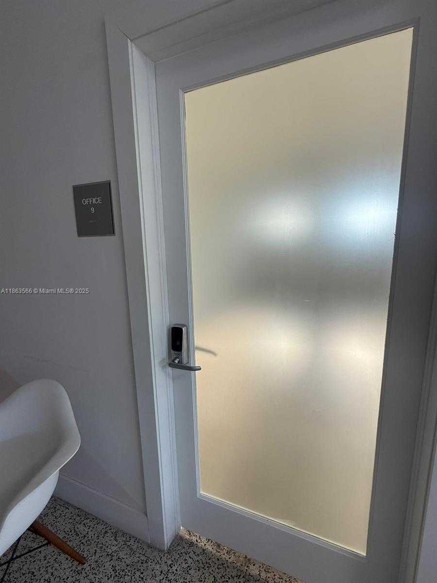 Small Image of 1450 SOUTH WEST 22ND ST #9, Miami Number 4