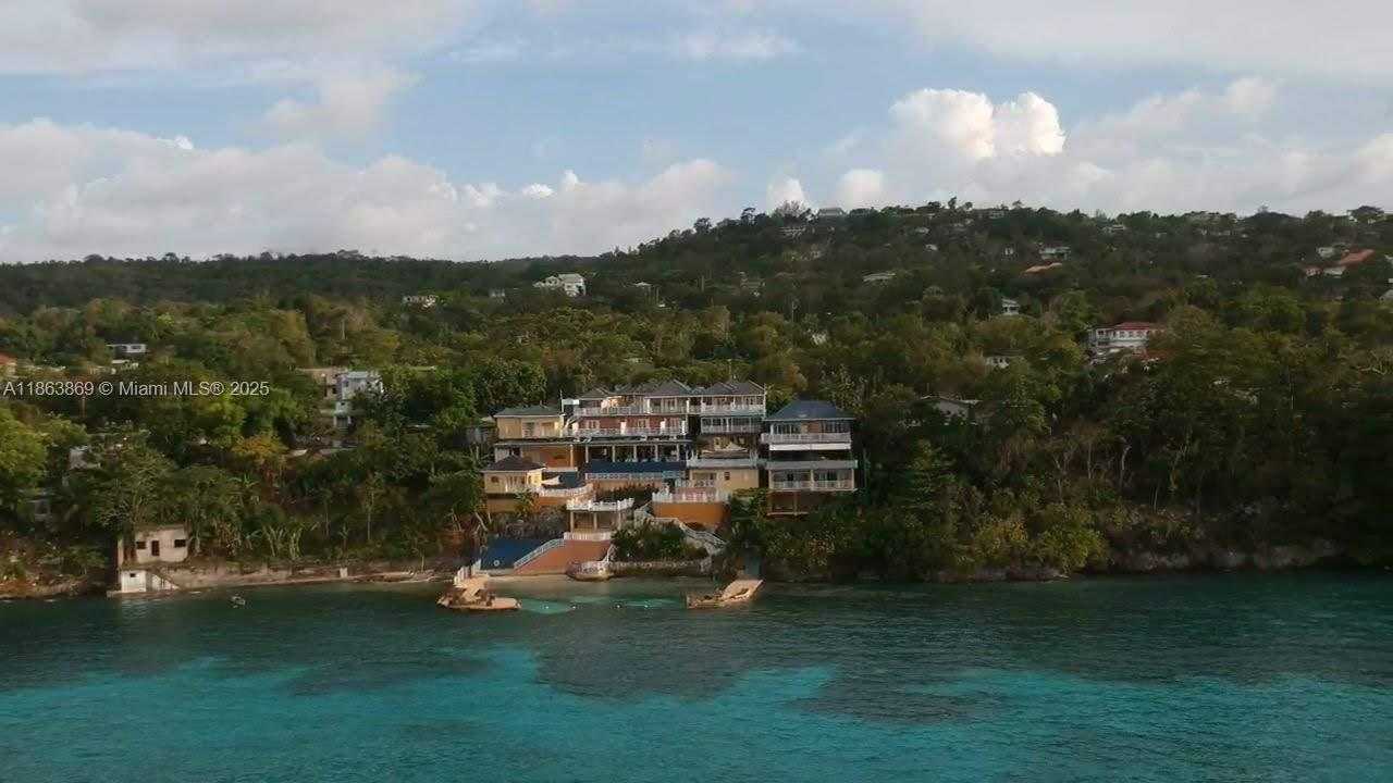 Small Image of BOSCOBEL, ST MARY PARISH, JAMAICA, Out of City Number 45