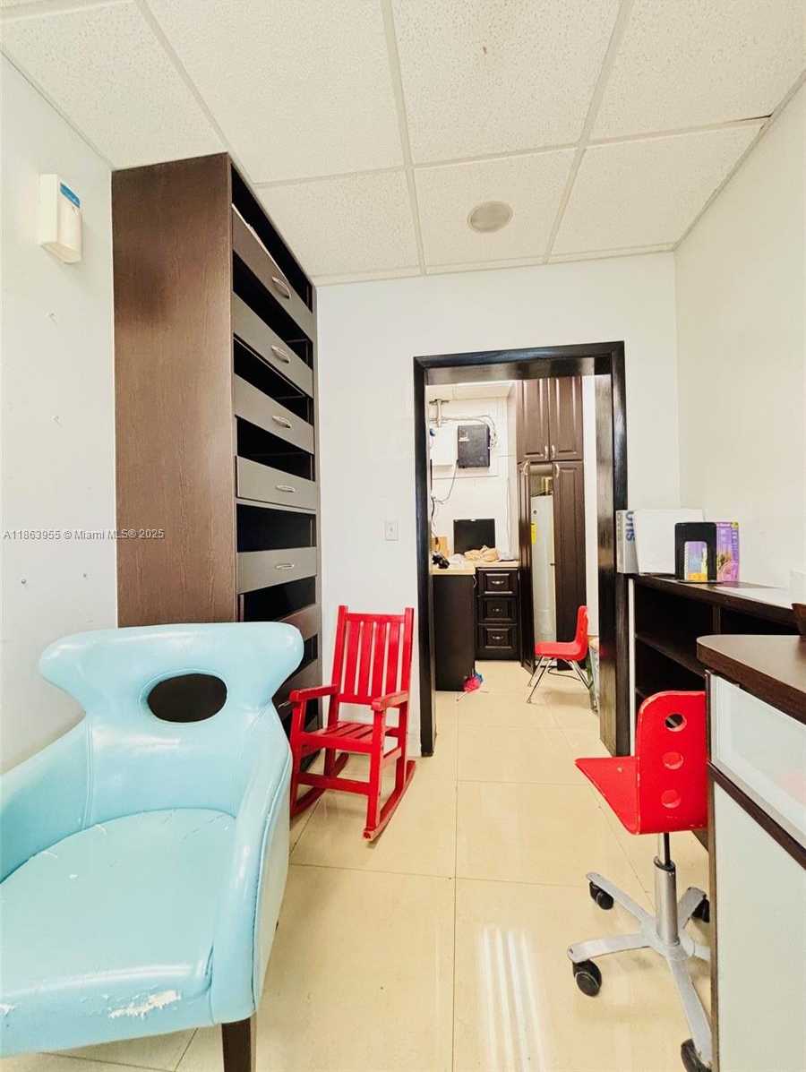 Small Image of 6545 NORTH WEST 169TH ST, Hialeah Number 18