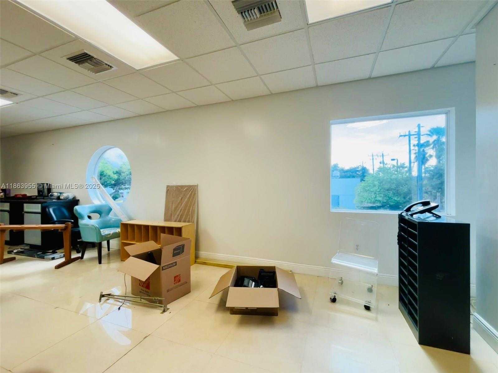 Small Image of 6545 NORTH WEST 169TH ST, Hialeah Number 21