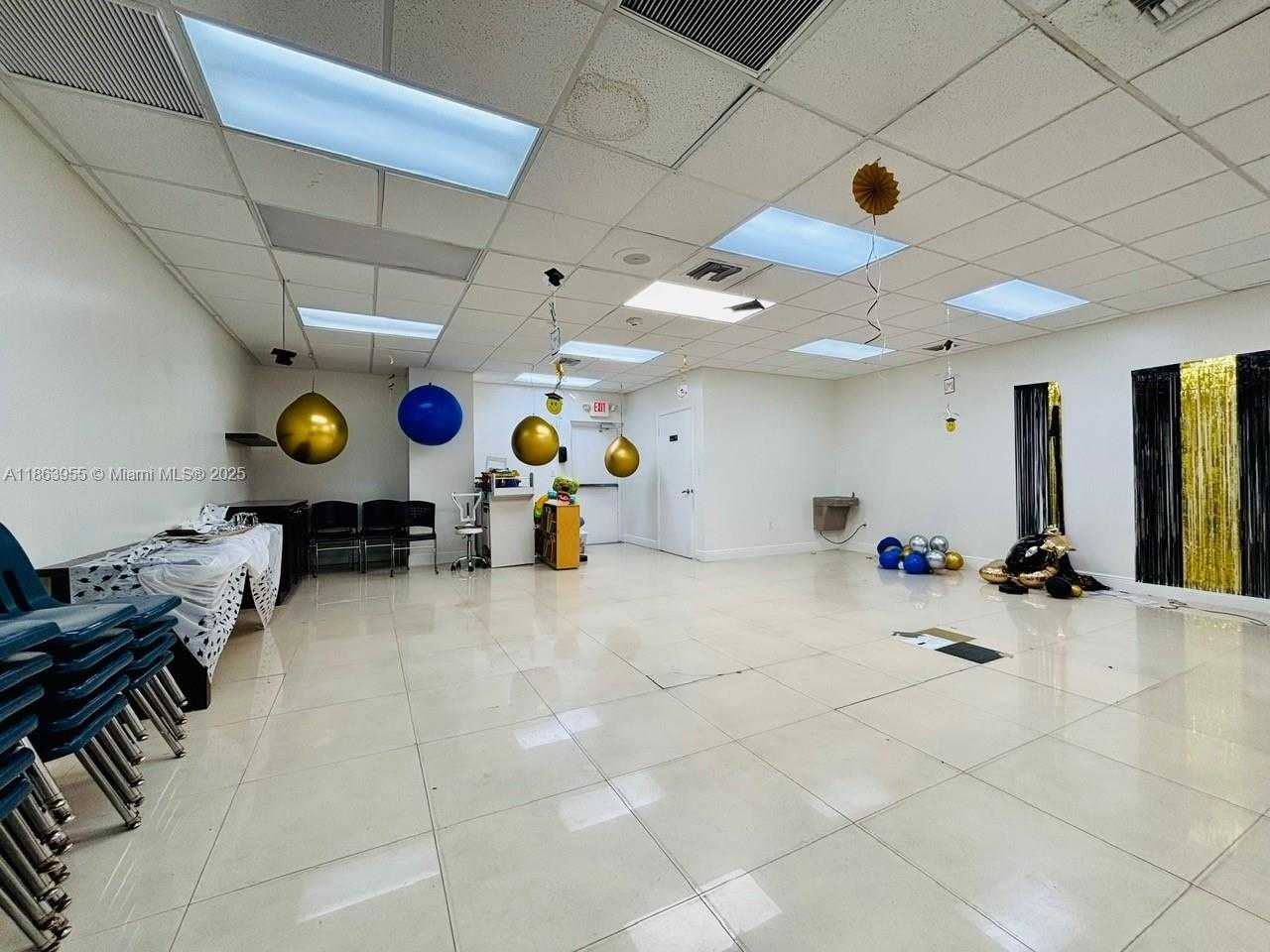 Small Image of 6545 NORTH WEST 169TH ST, Hialeah Number 38
