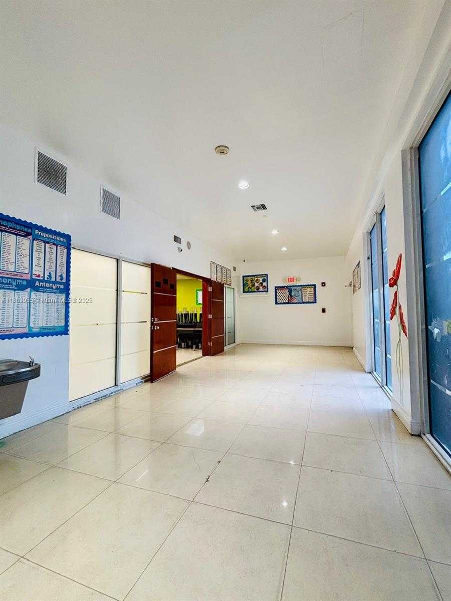Small Image of 6545 NORTH WEST 169TH ST, Hialeah Number 46