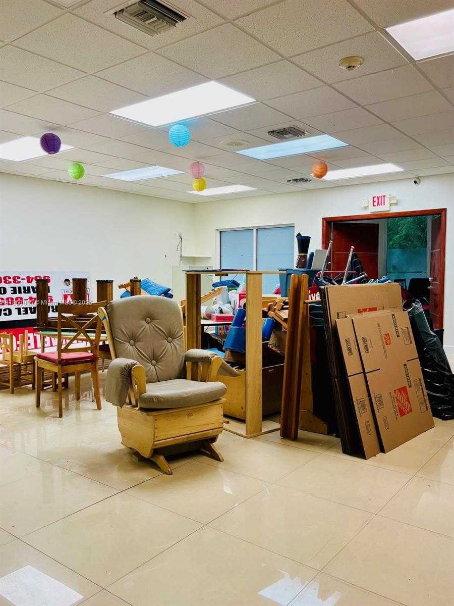 Small Image of 6545 NORTH WEST 169TH ST, Hialeah Number 48