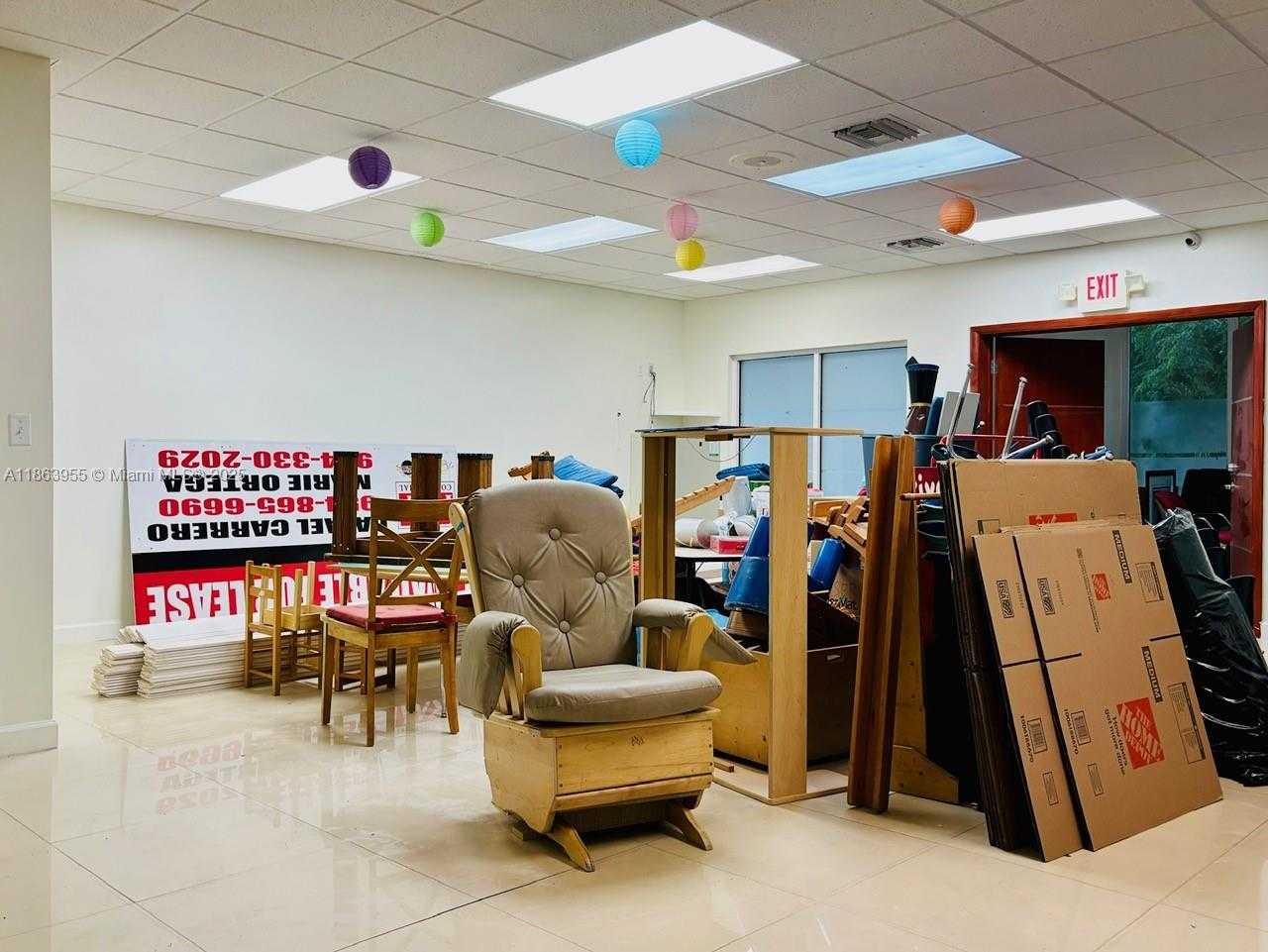 Small Image of 6545 NORTH WEST 169TH ST, Hialeah Number 49