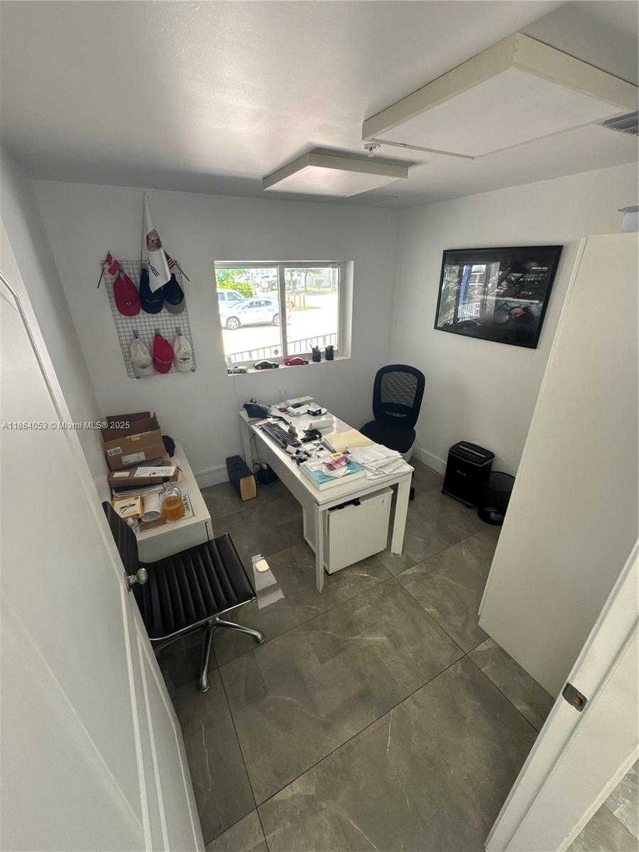 Small Image of 10859 NORTH WEST 21ST ST, Sweetwater Number 3