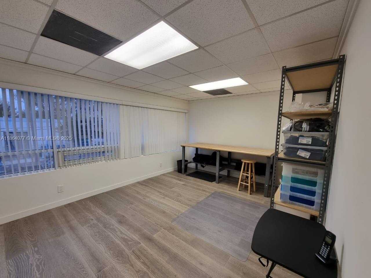 Small Image of 2441 NORTH WEST 93RD AVE #106 
