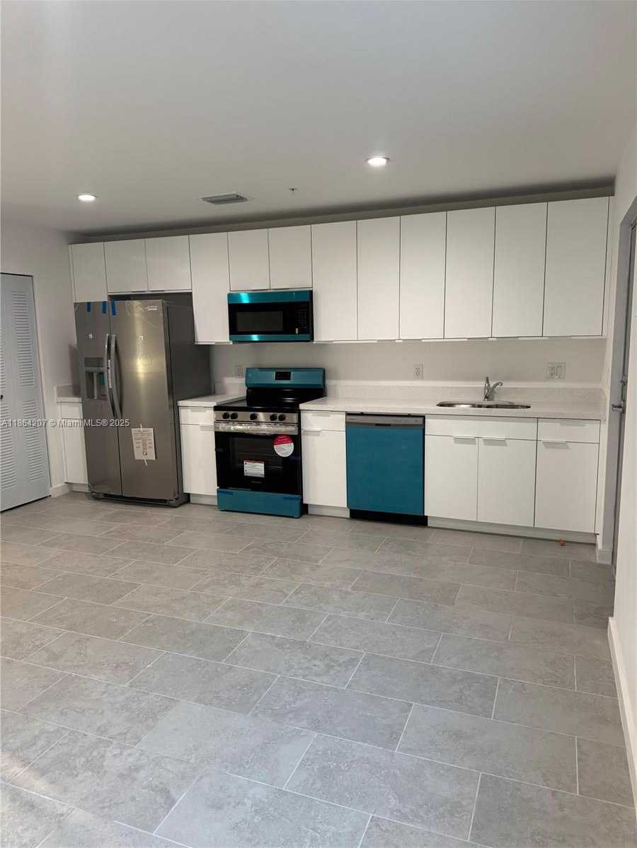 Small Image of 2782 NORTH WEST 46TH ST, Miami Number 26