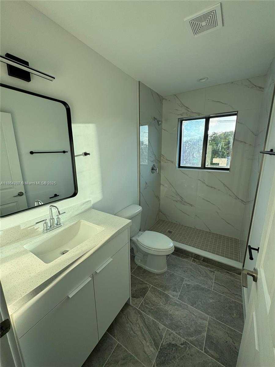 Small Image of 2782 NORTH WEST 46TH ST, Miami Number 30