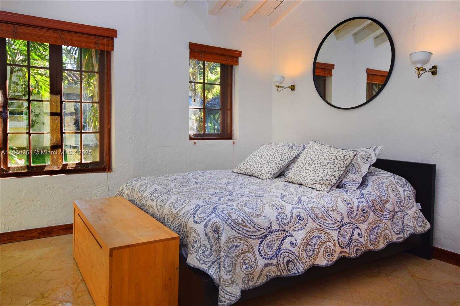 Small Image of 1510 MADRID ST, Coral Gables Number 16