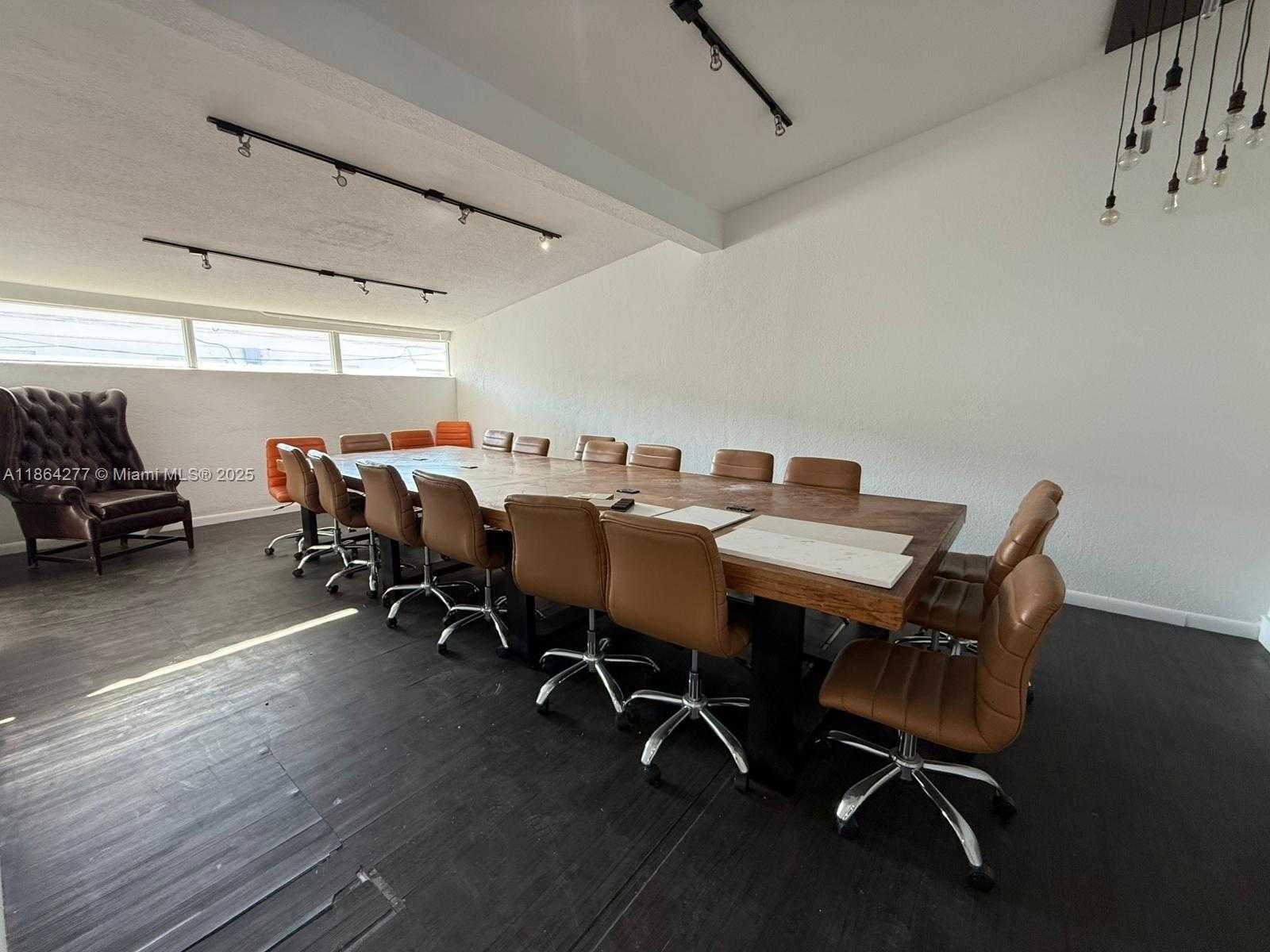 Small Image of 1500 SOUTH WEST 22ND ST, Miami Number 6