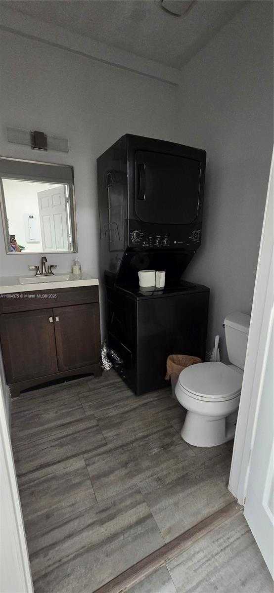 Small Image of 6260 JOHNSON ST, Hollywood Number 12