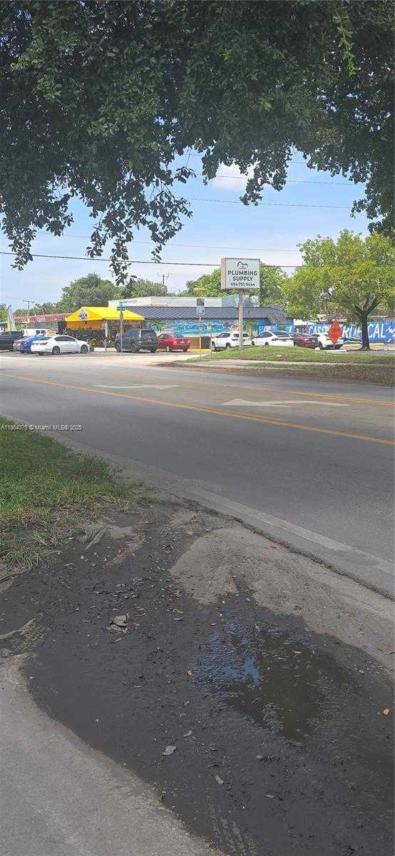 Small Image of 6260 JOHNSON ST, Hollywood Number 5