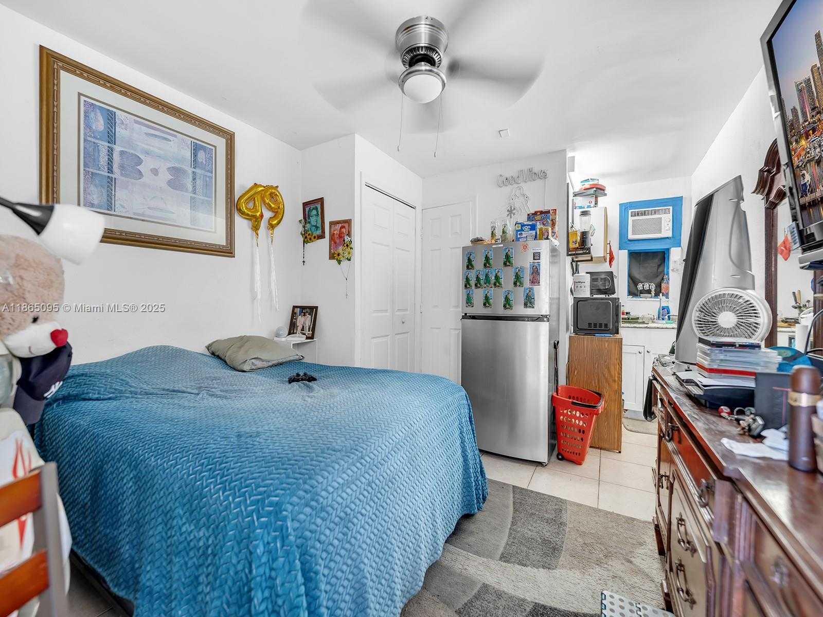 Small Image of 700 NORTH EAST 6TH ST, Hallandale Beach Number 10