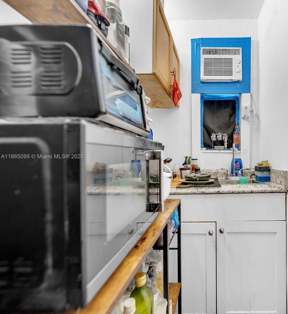 Small Image of 700 NORTH EAST 6TH ST, Hallandale Beach Number 11