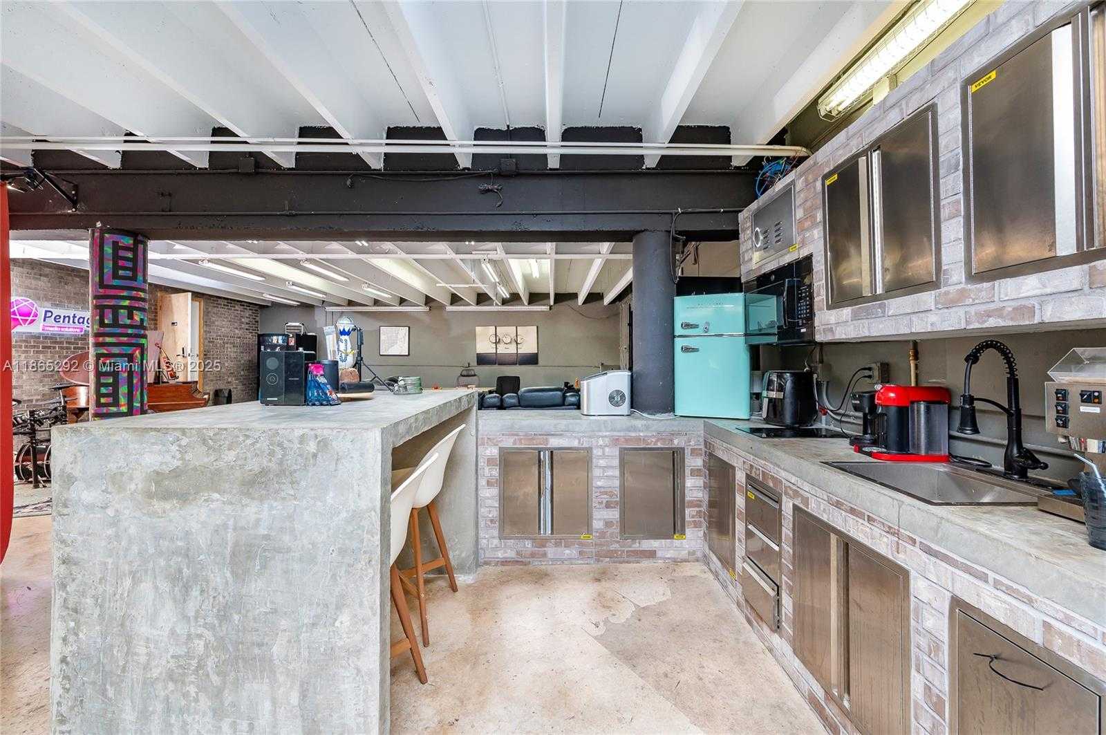 Small Image of 7025 NORTH WEST 7TH AVE, Miami Number 16