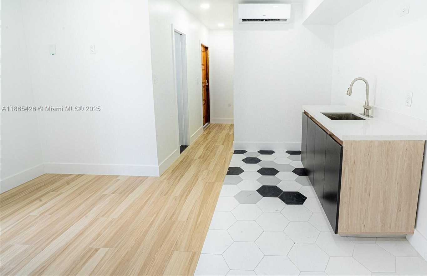Small Image of 666 NORTH WEST 28TH ST, Miami Number 35