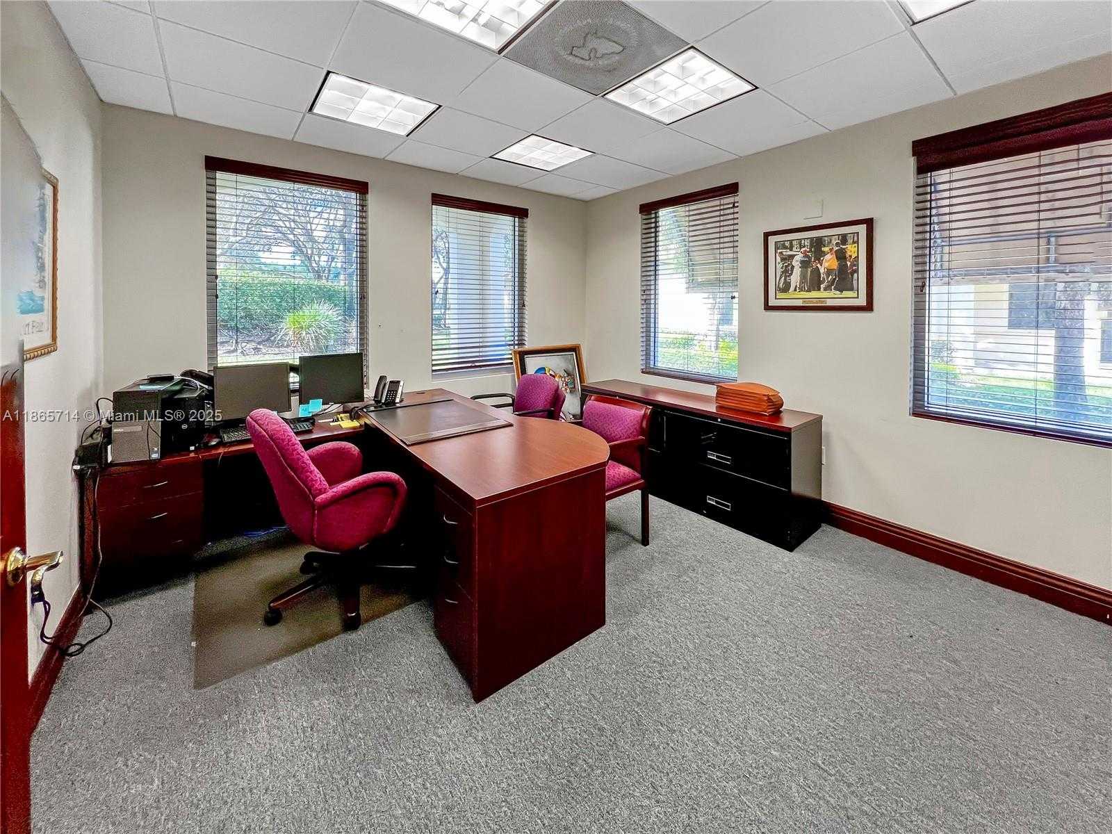 Small Image of 2751 EXECUTIVE PARK DR #104, Weston Number 15