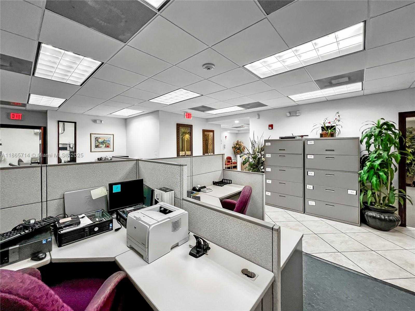 Small Image of 2751 EXECUTIVE PARK DR #104, Weston Number 8