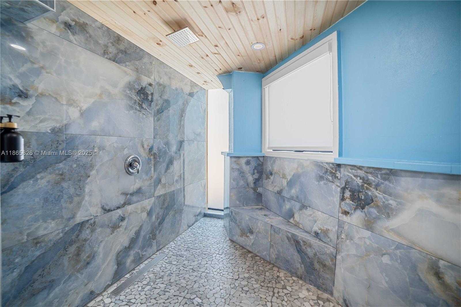 Small Image of 1557 LONG BEACH DR, Big Pine Number 20