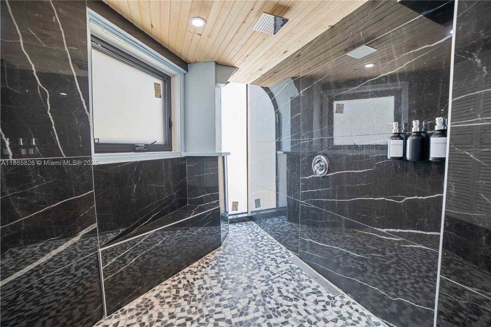 Small Image of 1557 LONG BEACH DR, Big Pine Number 22