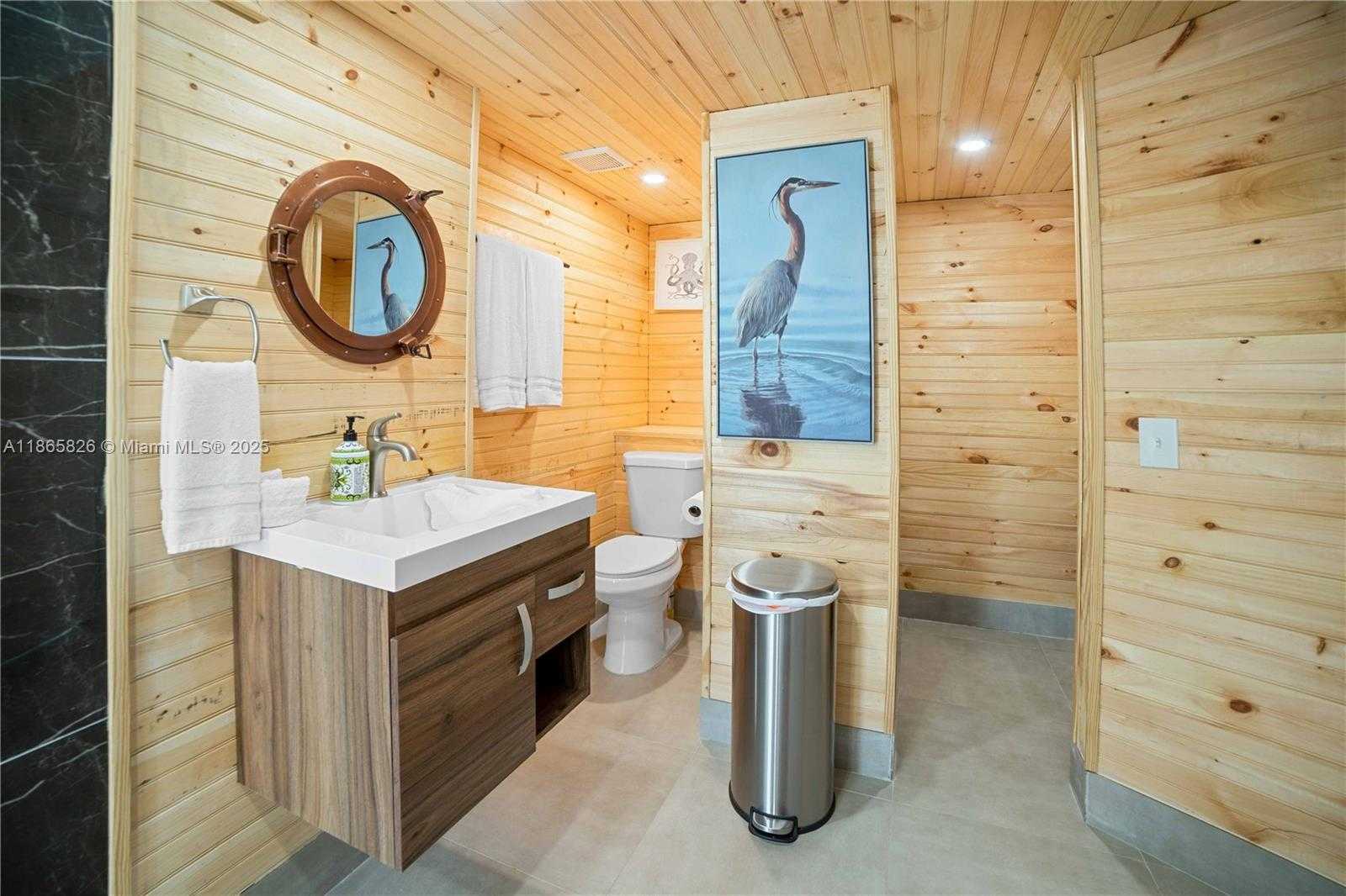 Small Image of 1557 LONG BEACH DR, Big Pine Number 23