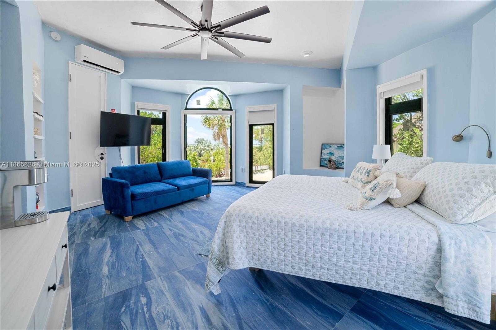 Small Image of 1557 LONG BEACH DR, Big Pine Number 24