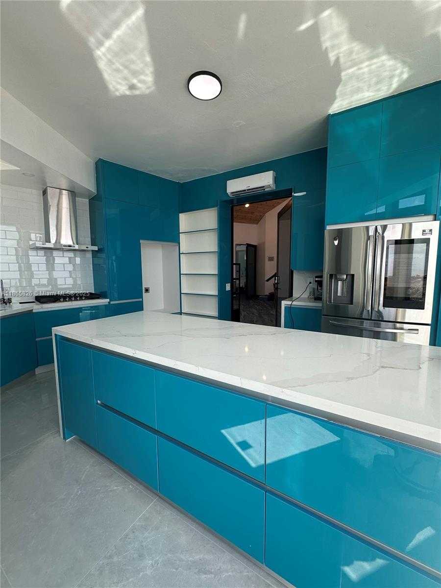 Small Image of 1557 LONG BEACH DR, Big Pine Number 33