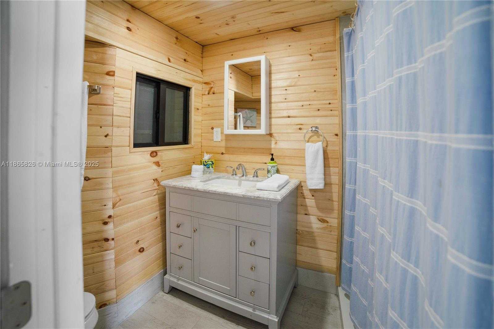 Small Image of 1557 LONG BEACH DR, Big Pine Number 36