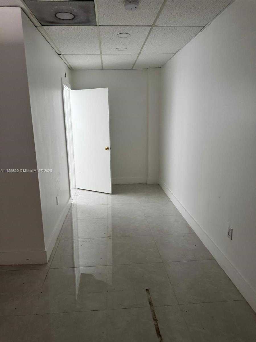 Small Image of 7311 NORTH WEST 12TH ST #3, Miami Number 6