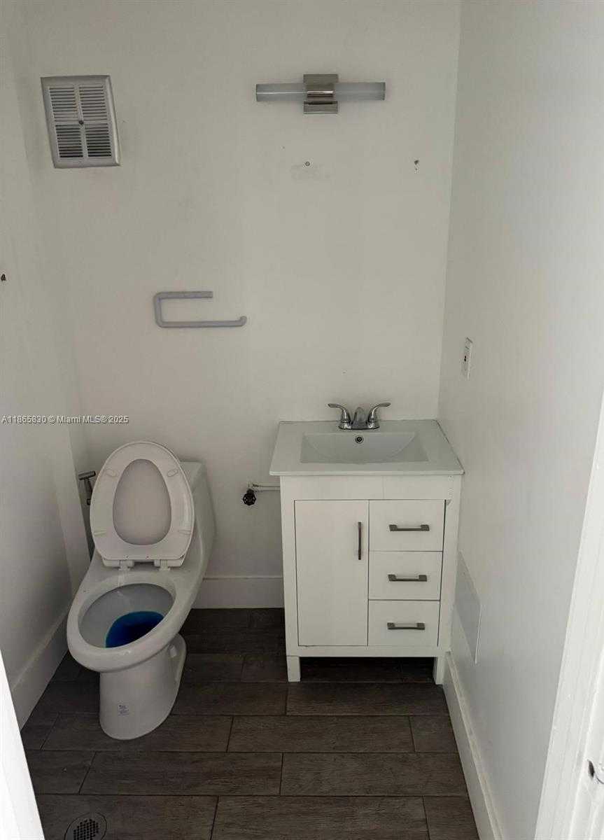 Small Image of 7311 NORTH WEST 12TH ST #3, Miami Number 8