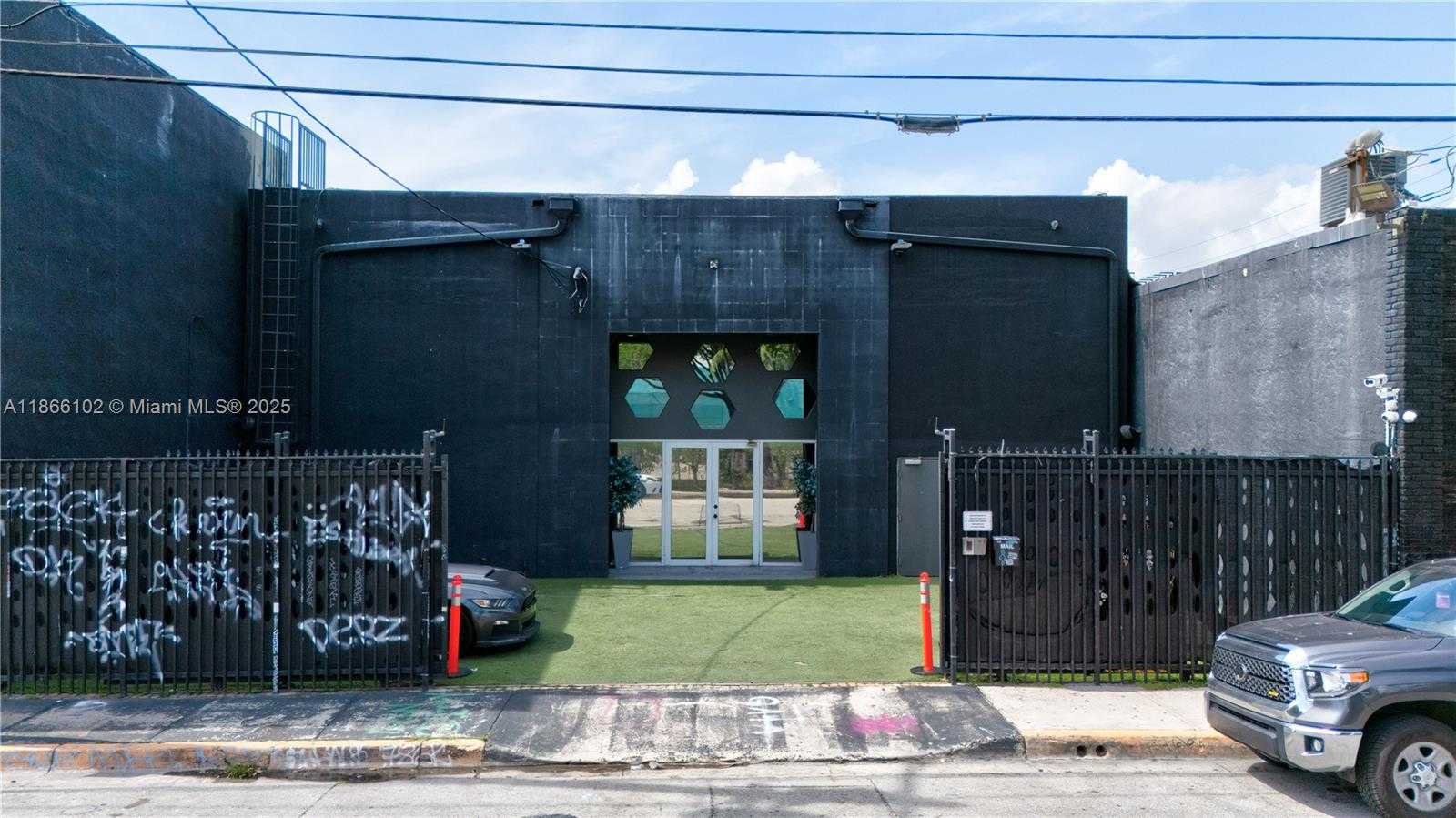 Small Image of 2048 NORTH WEST MIAMI CT, Miami Number 2