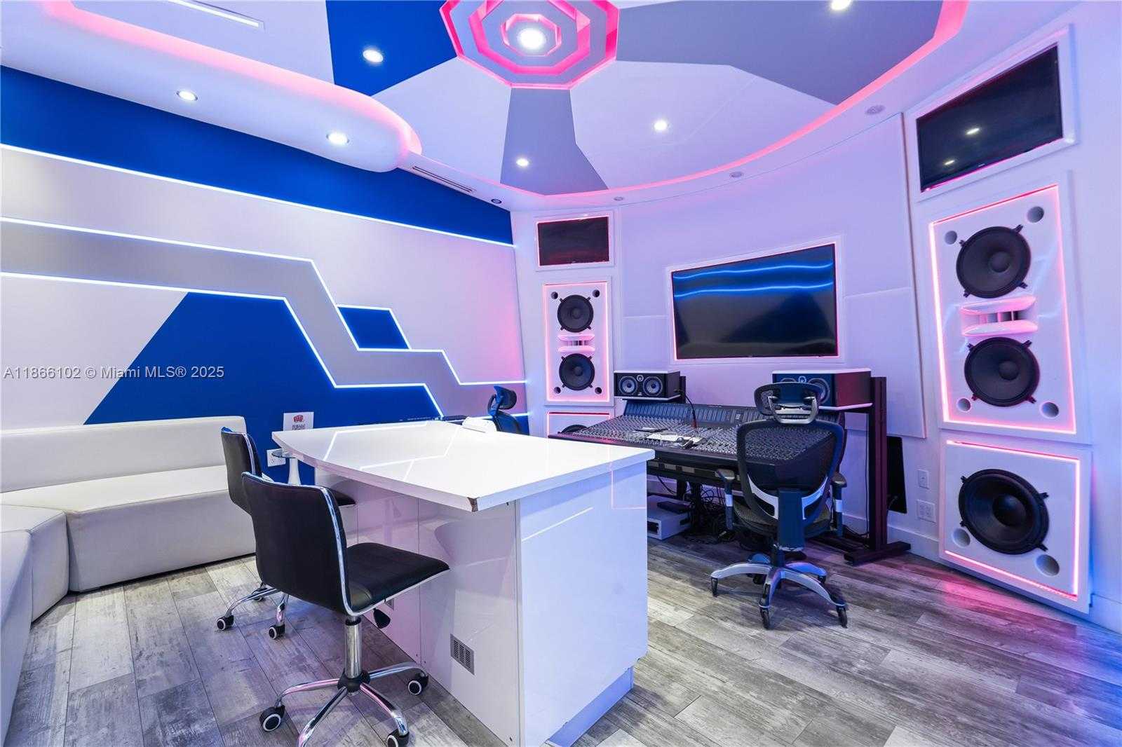 Small Image of 2048 NORTH WEST MIAMI CT, Miami Number 42